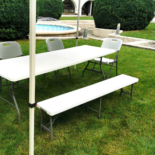 Chaises de jardin pliantes au design en plastique